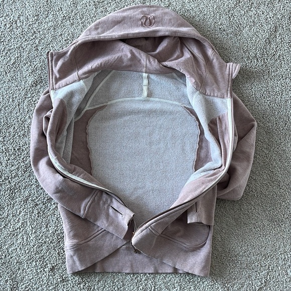 SOLD Lululemon Scuba Hoodie with Rose Gold colored zipper and thumb holes / 8 - Picture 4 of 7
